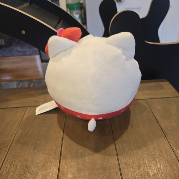 Hello Kitty Reversible Plush - Picture 3 of 8